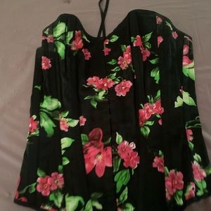 Floral & black satin corset top. Size xxl - fits like a medium. Laces up back.